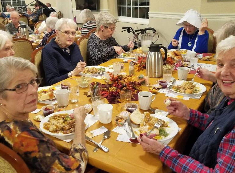 Happy Thanksgiving Diners at Valley View Cooperative